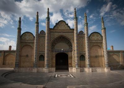 تاکید وزیر ارتباطات بر معرفی جاذبه های گردشگری و آثار تاریخی با استفاده از ظرفیت فضای مجازی