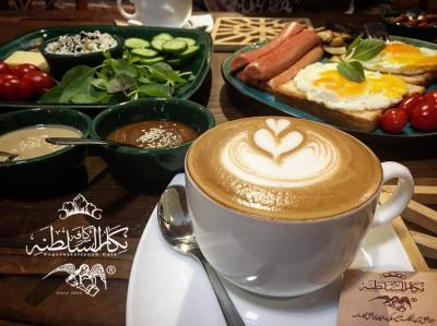 Negarossaltaneh Café