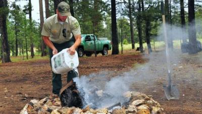 آموزش خاموش کردن آتش در طبیعت، تنها با 7 مرحله ساده!