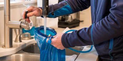 حتما کیسه آب کوهنوردی خود را تمیز کنید