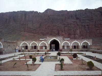 ویژگی های کاروانسرا در معماری