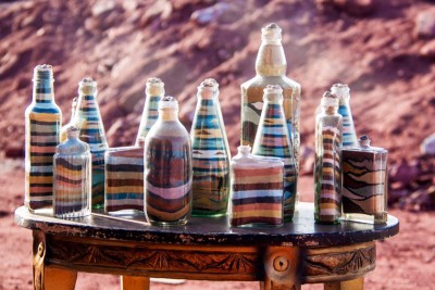 فروش خاک رنگی جزیره هرمز در وب سایت های رسمی!