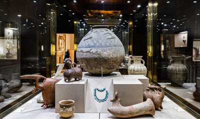 موزه آبگینه و سفالینه های ایران