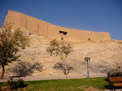 برج و باروی ری