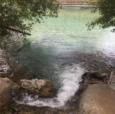 چشمه آبگرم خمده