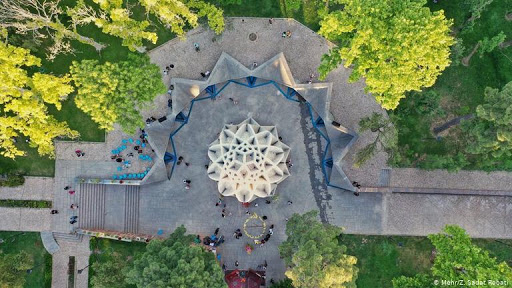 آرامگاه خیام نیشابوری