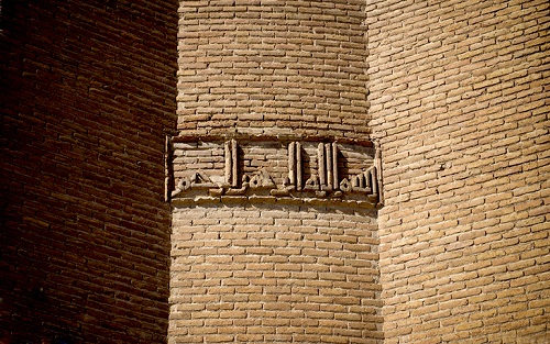 آجرکاری گنبد قابوس