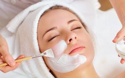 پاکسازی و ماساژ صورت