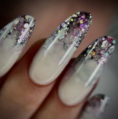 کاشت و ترمیم ناخن