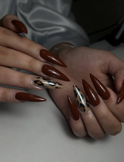 کاشت و ترمیم ناخن